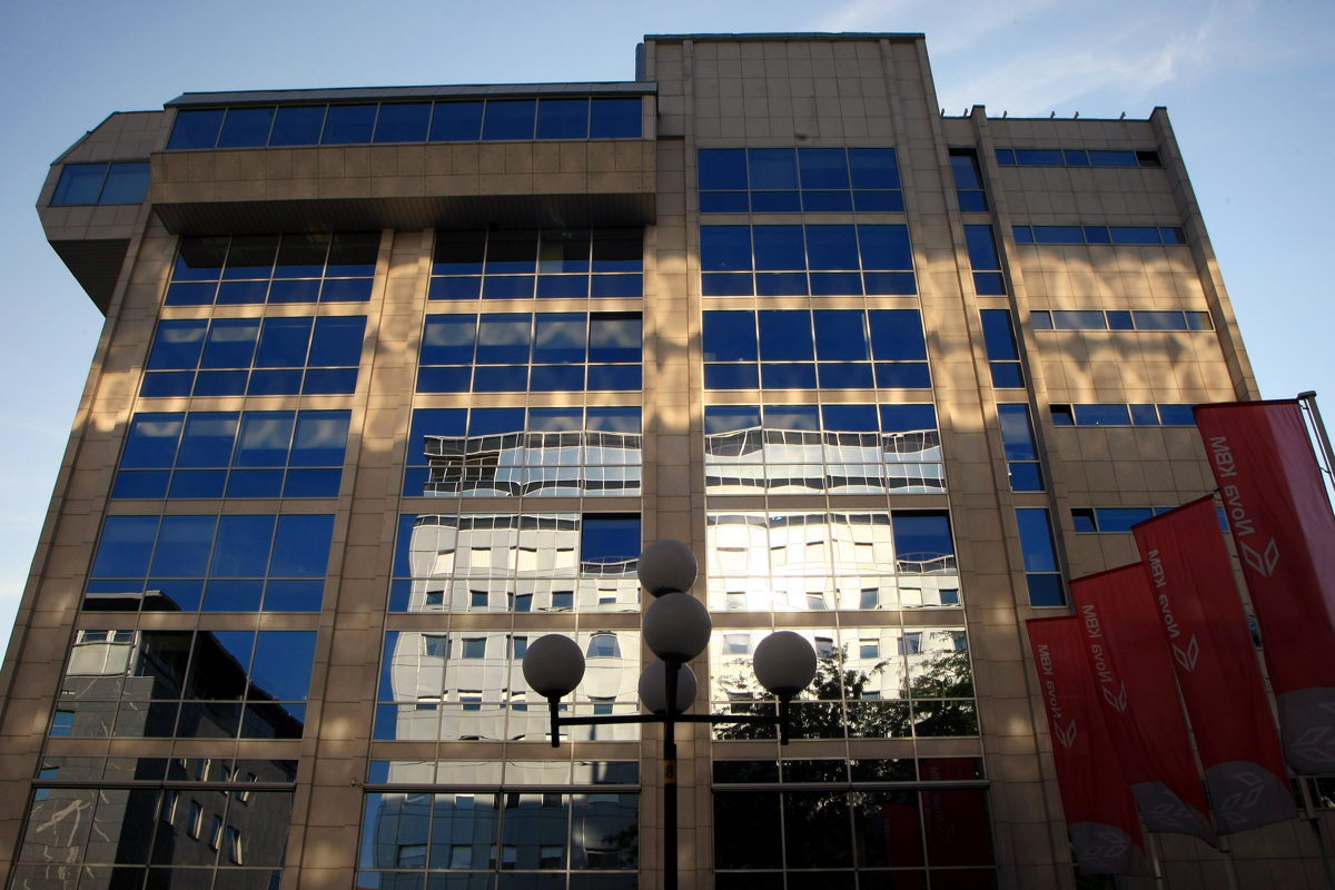 Fitch Ratings izboljšal bonitetno oceno Nove KBM