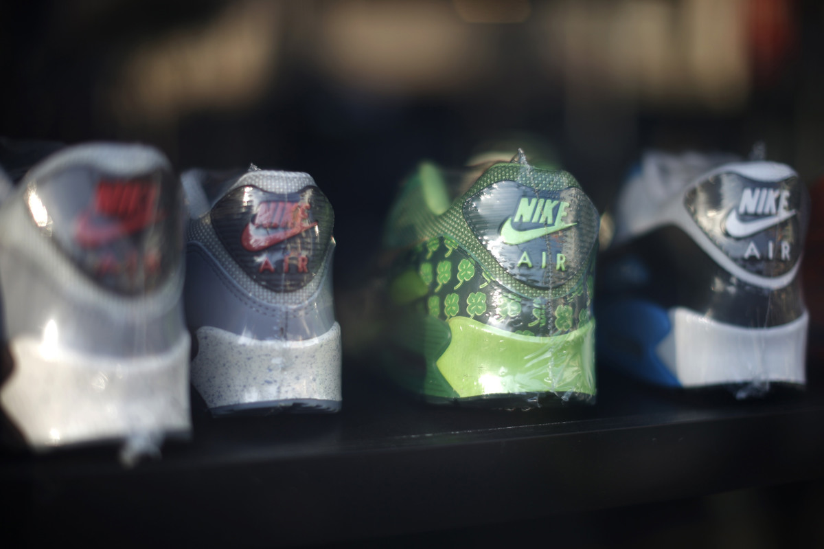 Zaradi protesta indijanske skupnosti Nike umika model copatov