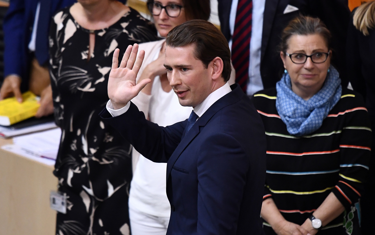 Na Dunaju izglasovali nezaupnico vladi Sebastiana Kurza