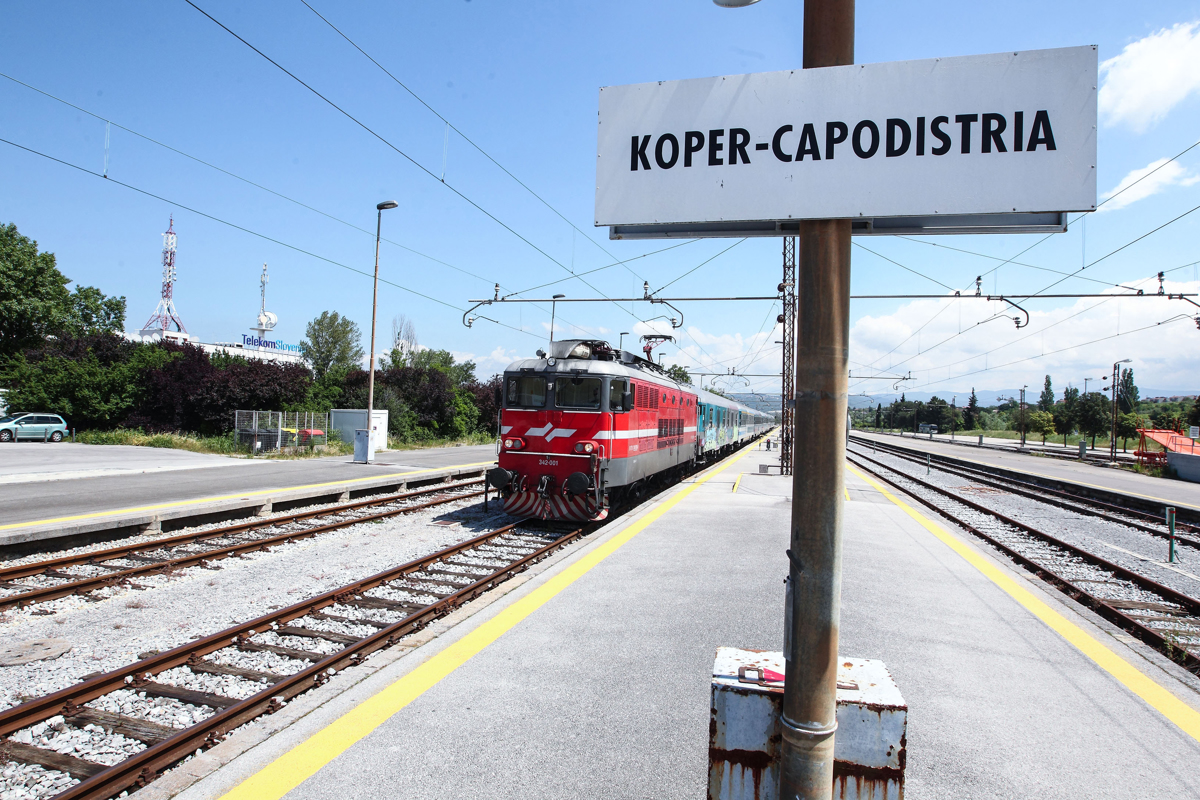 (FOTO) Poglejte kos bodočega drugega tira Divača-Koper