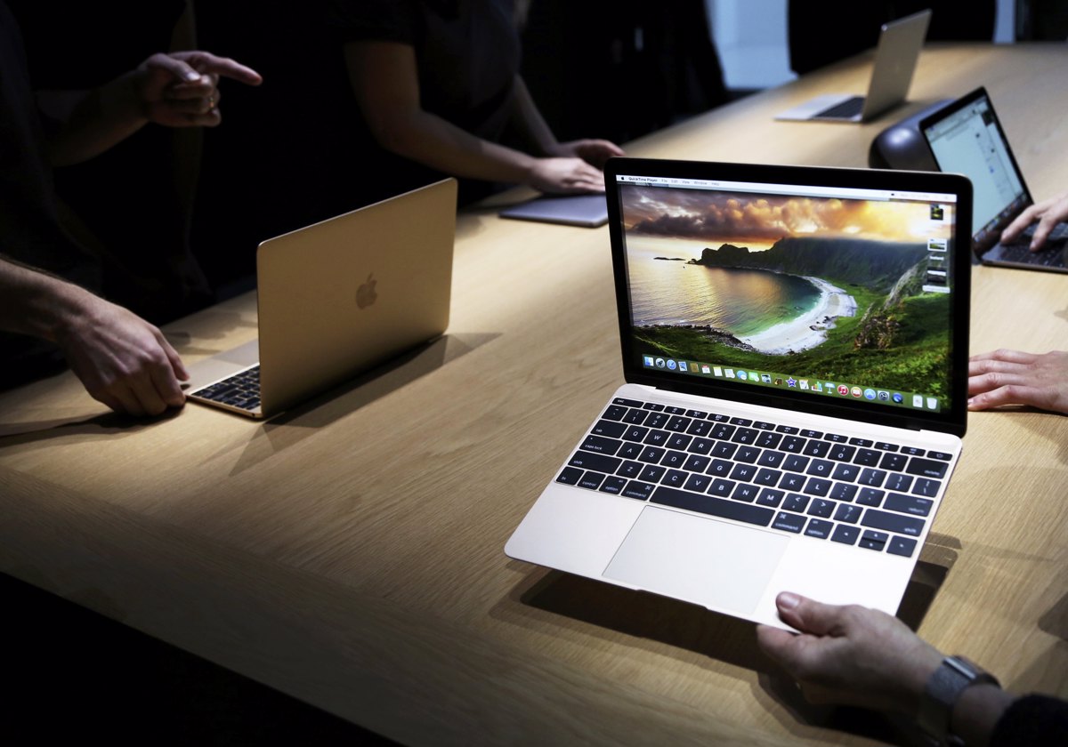 Apple zaradi pregrevanja baterij vpoklical starejše macbooke
