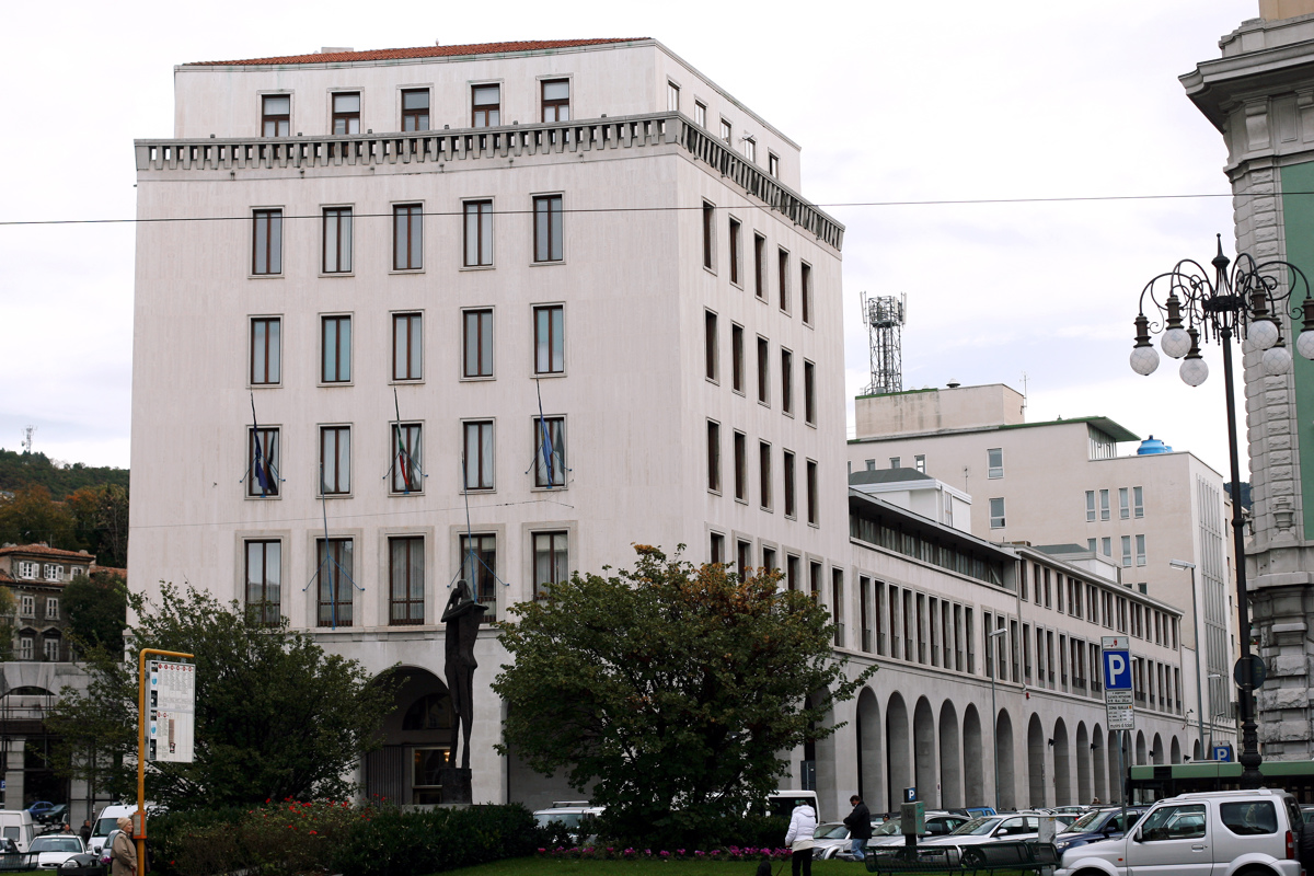 Nevarnost za manjšino odklonjena