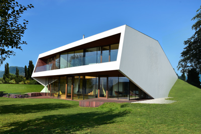 V čem se sodobne montažne hiše razlikujejo od tistih izpred desetletij?