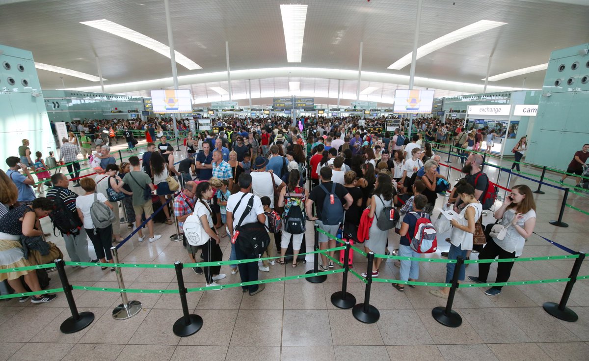 Predsednikovemu spremljevalcu policija zasegla večjo količino kokaina