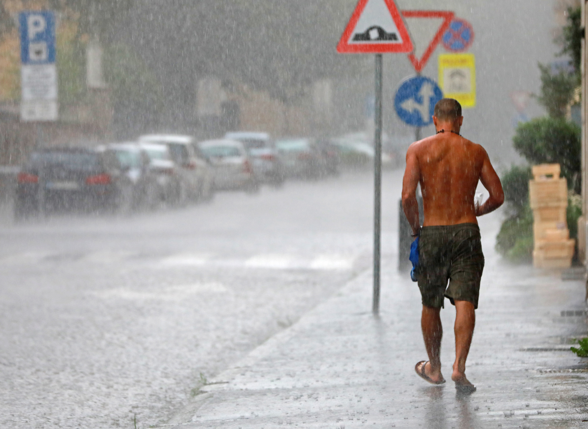 V Italiji neurje zahtevalo več smrtnih žrtev