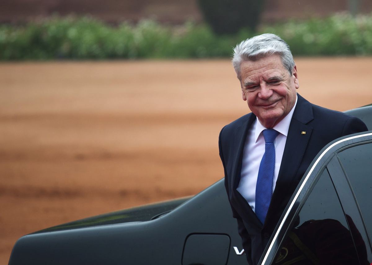 Bivši nemški predsednik nepoškodovan v prevrnjeni jadrnici