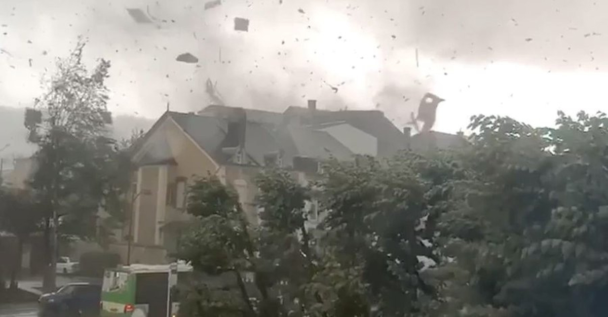 (FOTO in VIDEO) Zaradi tornada 14 ranjenih v Luksemburgu, krizna ekipa za pomoč prizadetim že vzpostavljena