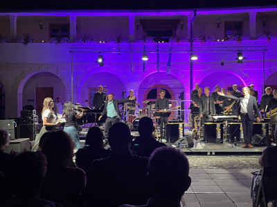 Uroš Perić s Big Bandom RTV Slovenija navdušil Korošce