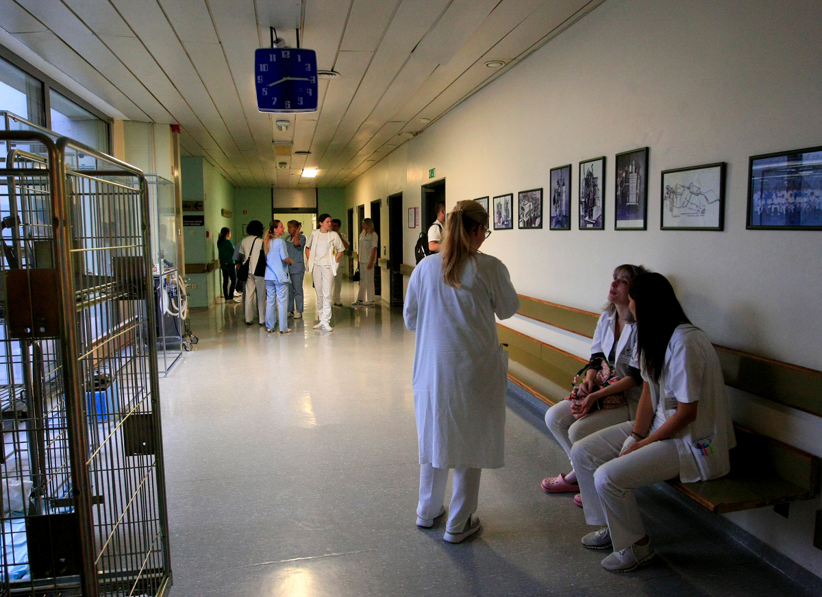 (BRANJE) Derbi medicinskih sester ali kdo se norčuje