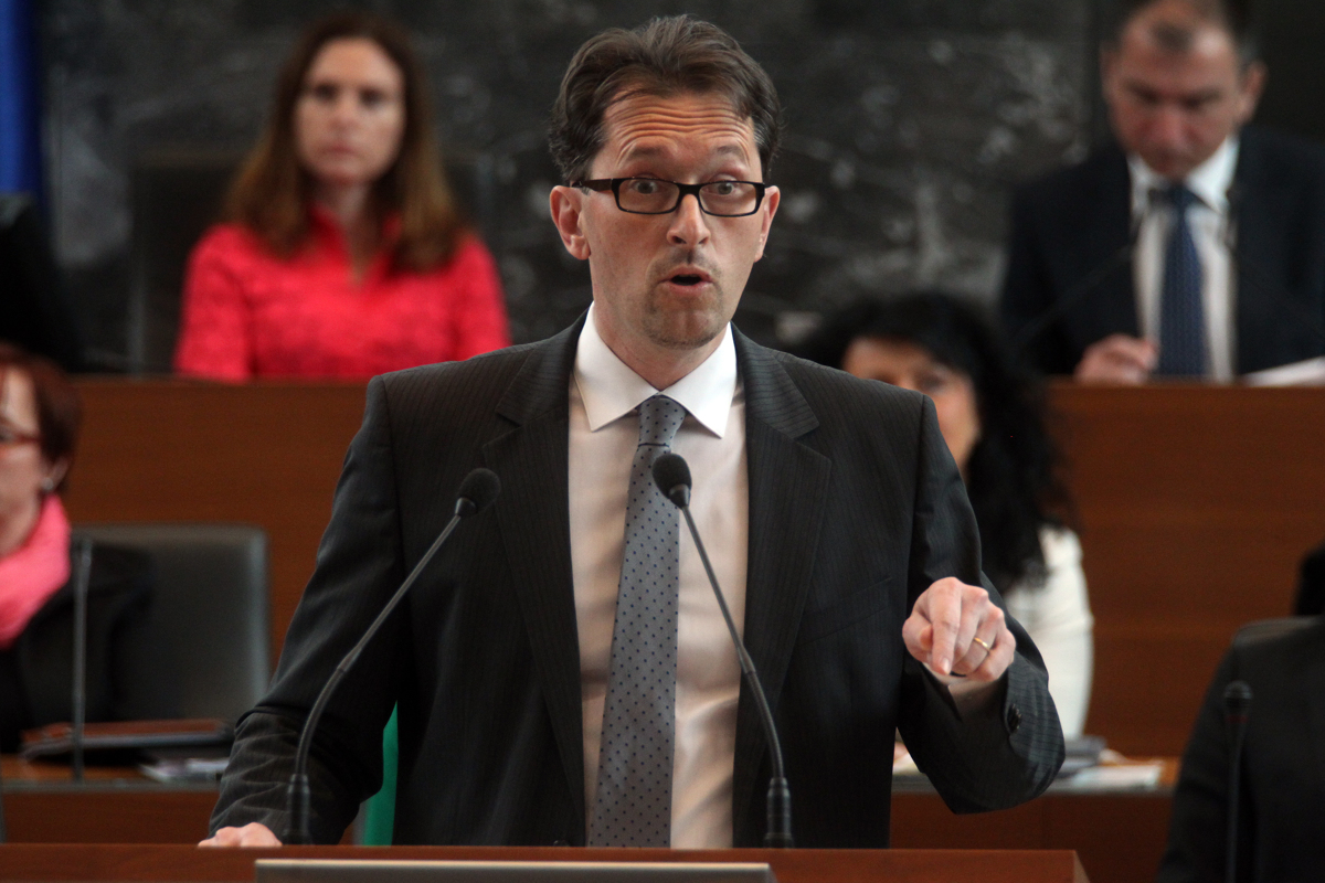 Gregor Virant direktor pri OECD, od septembra ima službo v Parizu