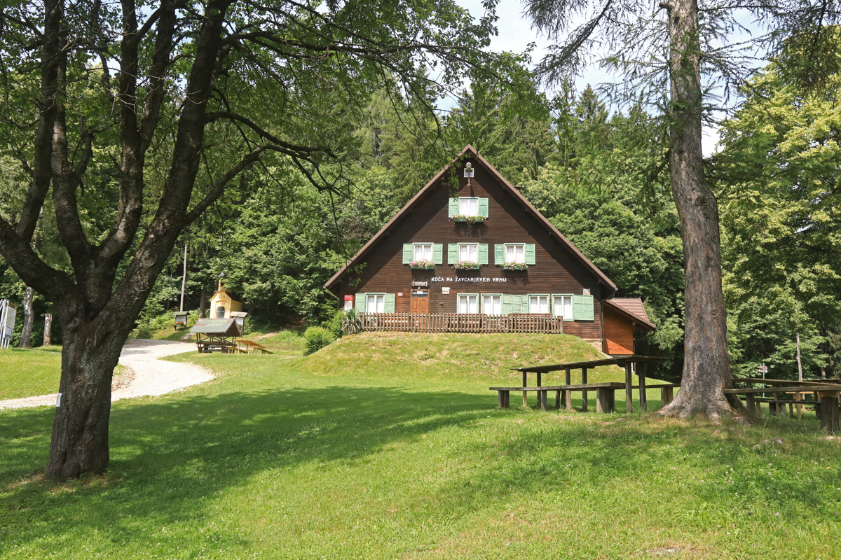 Koča na Žavcarjevem vrhu spet odprta 21. septembra