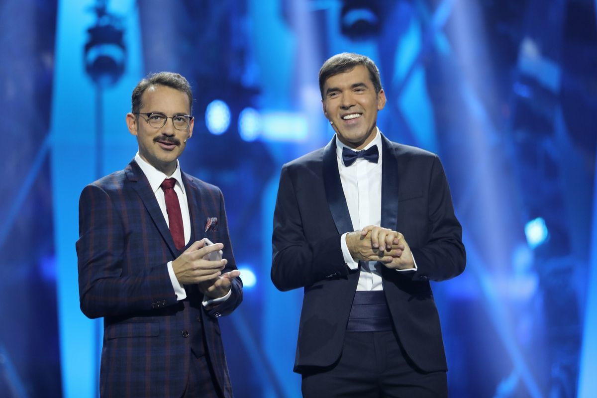 (FOTO) Kako sem si sredi spremljanja Popevke zaželel, da bi nekoga prijel za vrat