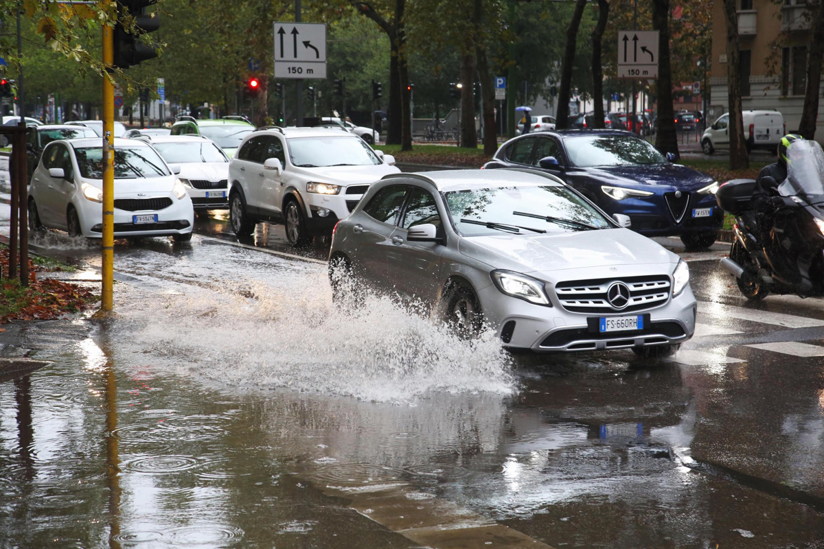 Milano prizadele obilne padavine in poplave