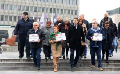 V SAB za hitrejši dvig pokojnin moškim