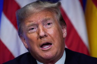 Trump tudi formalno obtožen