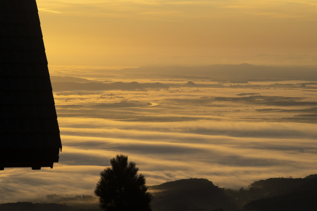 Ponoči bo delno jasno, zjutraj po nekaterih nižinah megla