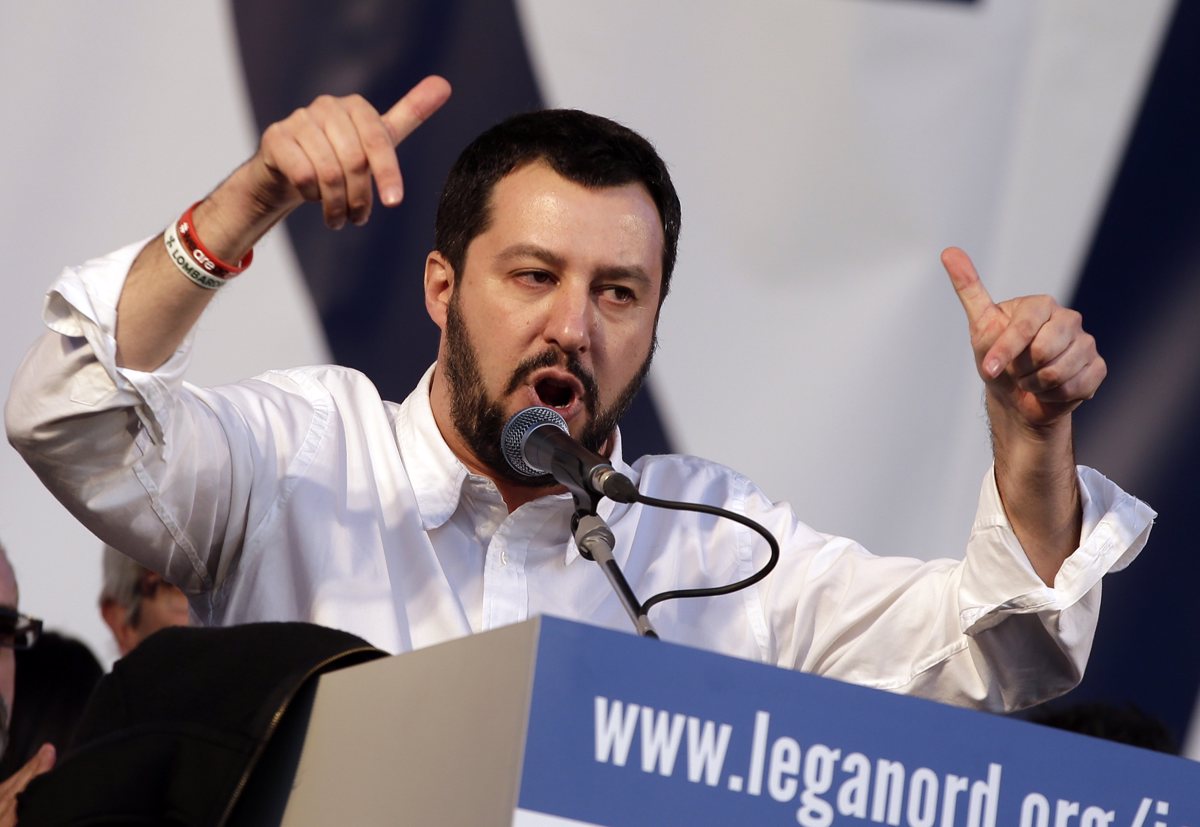 (BRANJE) Politika gesel, kričanja, laži in žalitev