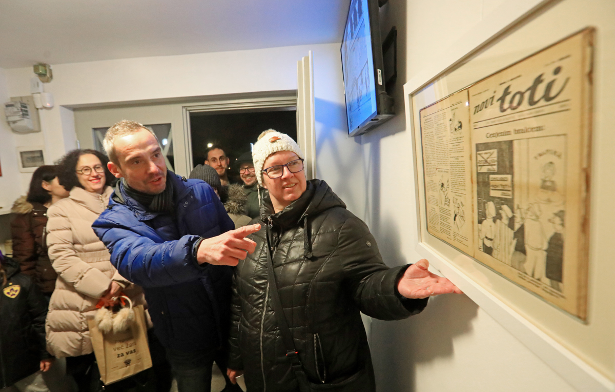 (FOTO) Zgodovinska naslovnica: Toti list in cenzura v Trafiki