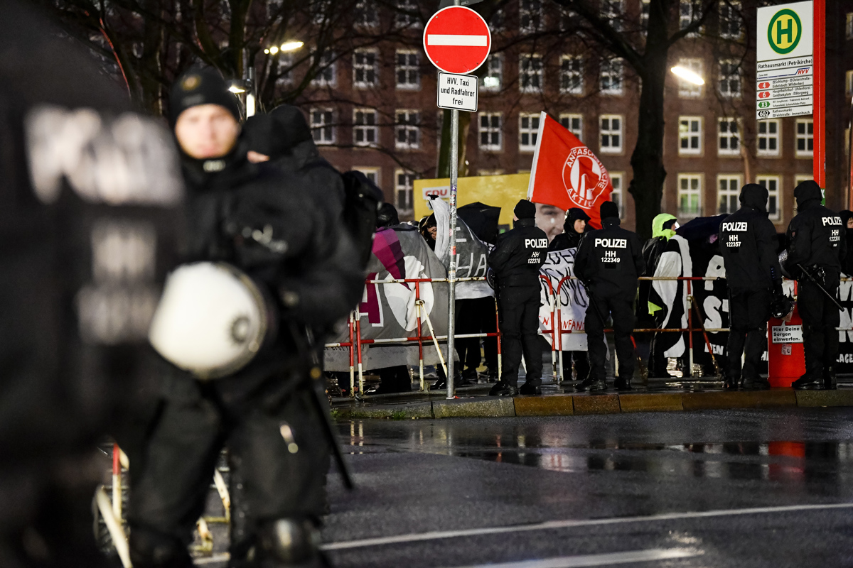Zmaga Zelenih, AfD komaj čez prag