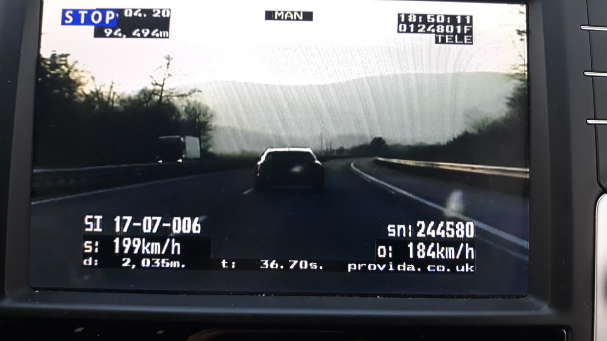 (FOTO) Na štajerski avtocesti več kot 2 kilometra vozil s povprečno hitrostjo 193 km/h