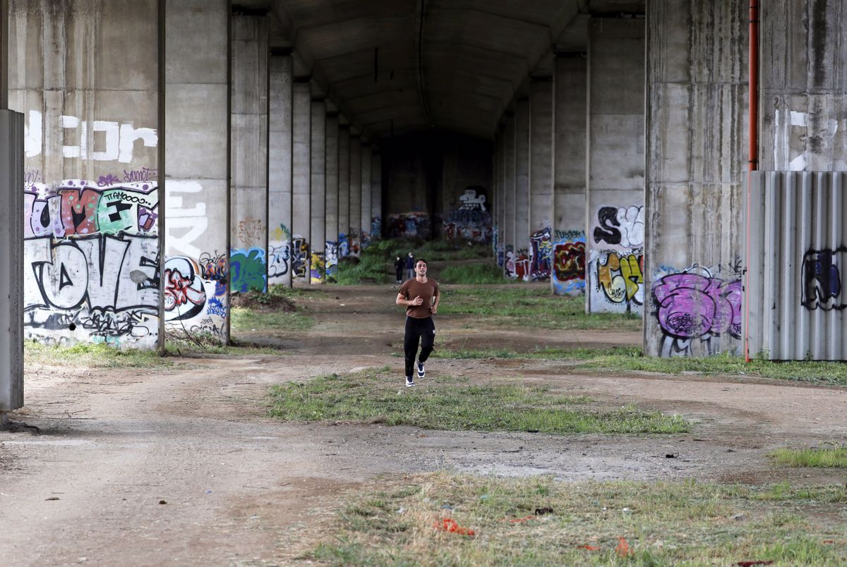 (SVET) O postopnem sproščanju karantene razmišljajo tudi v Italiji