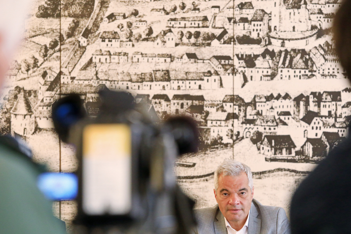 (MB-TEDEN) A je res Arsenovič kriv za vse podražitve?