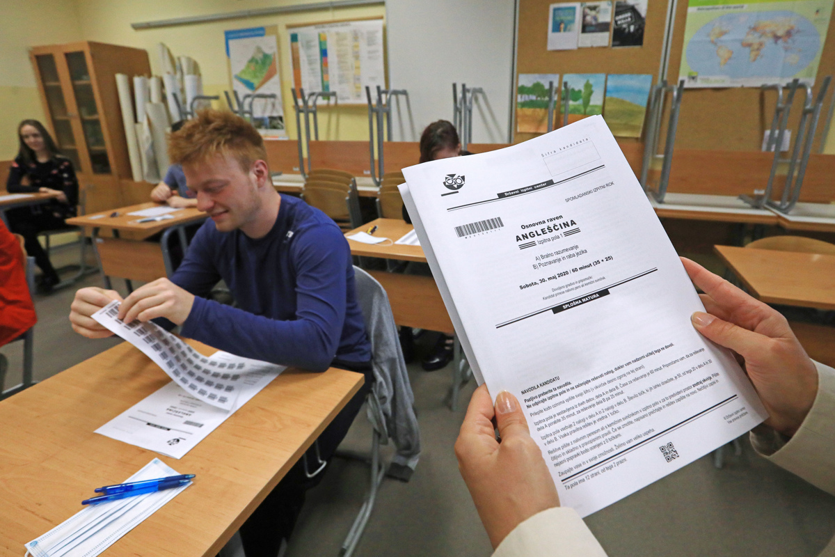 Mariborskim gimnazijcem maturitetni izpit iz angleščine "piece of cake"