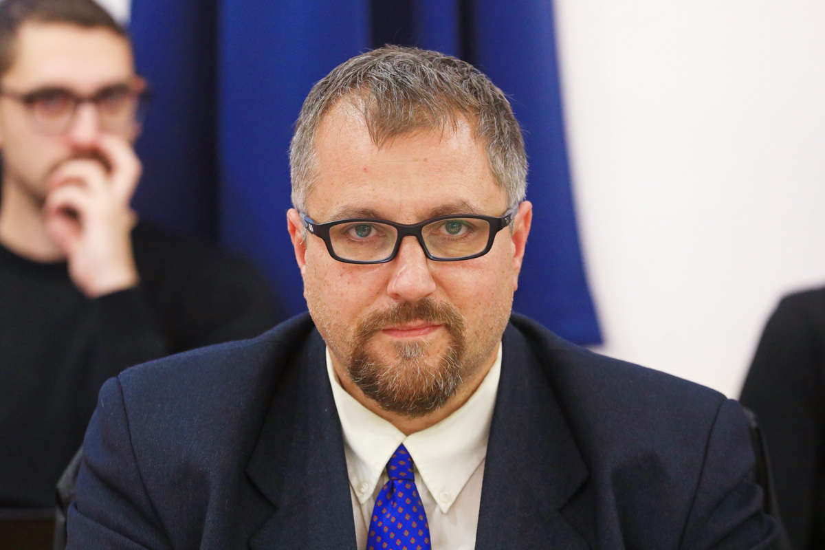 Mariborski mestni svet odvzel naziv častni občan nacističnemu poetu Kernstocku