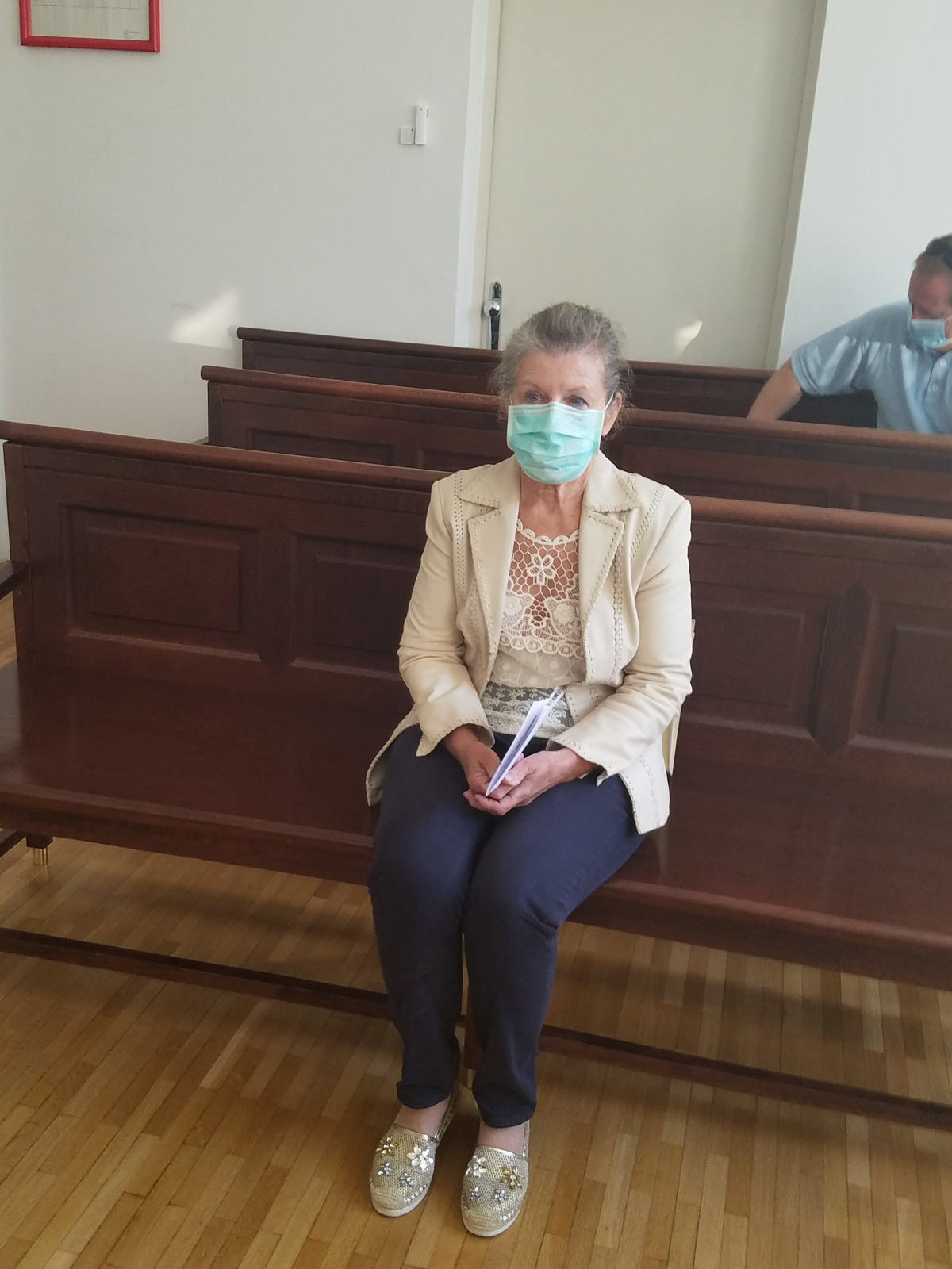 Bivša odvetnica znova na zatožni klopi