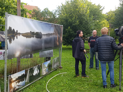 Prva postkarantenska razstava: Poudarek na rekah, predvsem Dravi in Muri, ki jim je človek zavoljo sebičnosti spremenil naravo