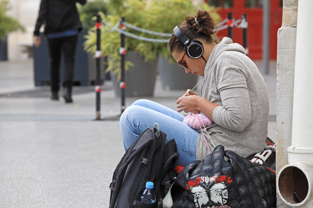 (BRANJE) Po mladih krizni val udari najprej