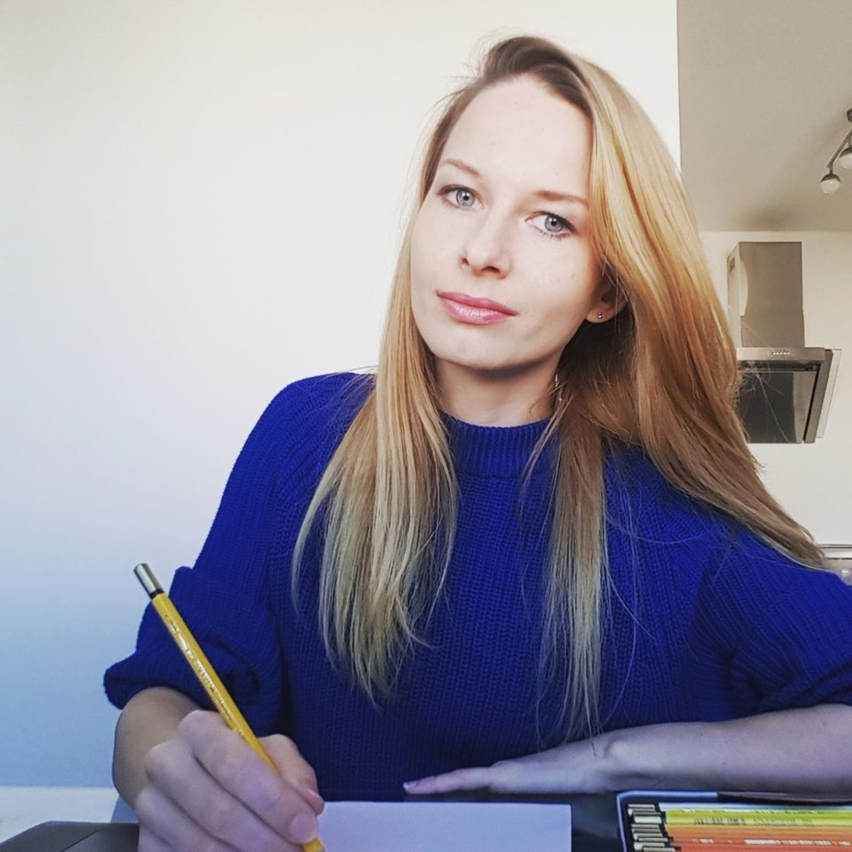 "Umetniki in kulturniki si težko prislužijo kruh"