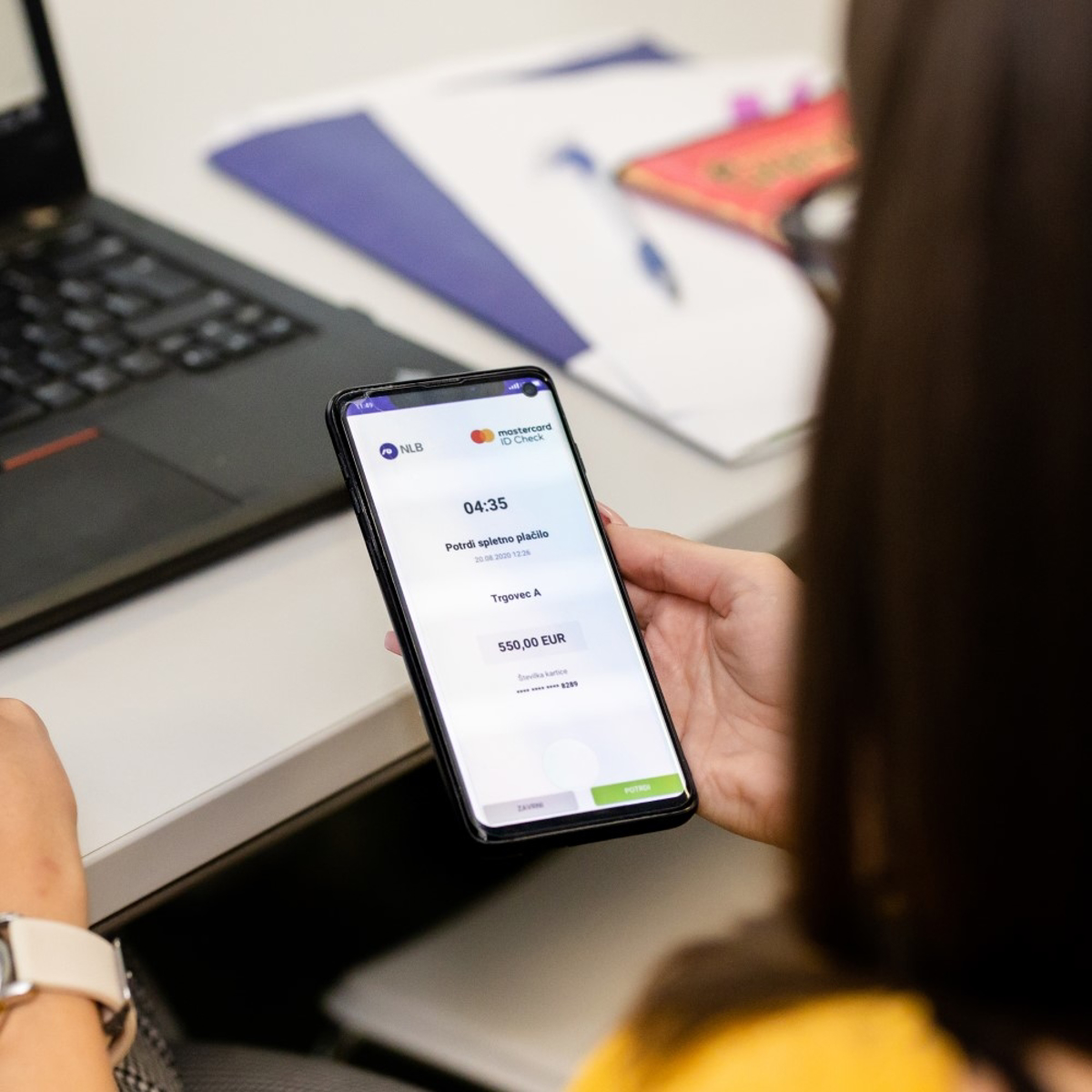 NLB kot prva banka v Sloveniji omogoča potrjevanje spletnih nakupov z biometrijo