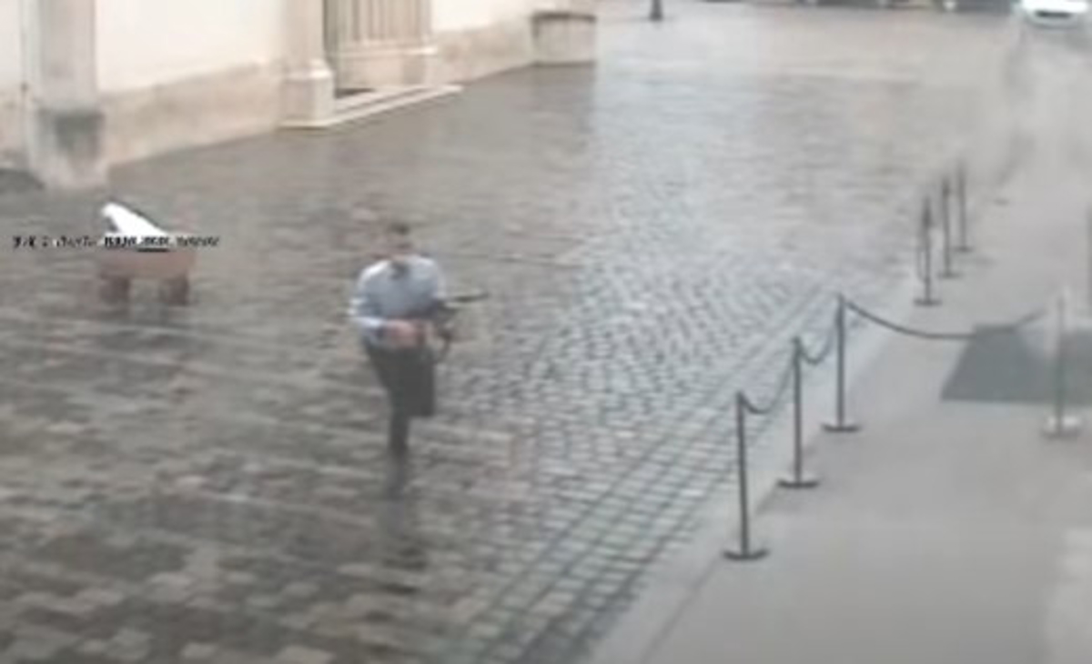 (VIDEO) Hrvaška policija objavila posnetek strelskega napada v Zagrebu