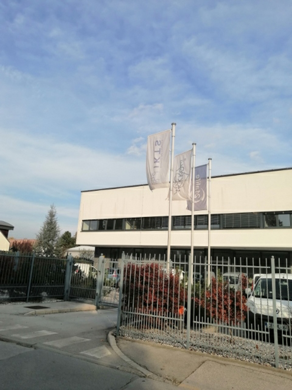 (SPREMLJAMO) Hišne preiskave na Celjskem: Neupravičeno do 2,7 milijona evrov