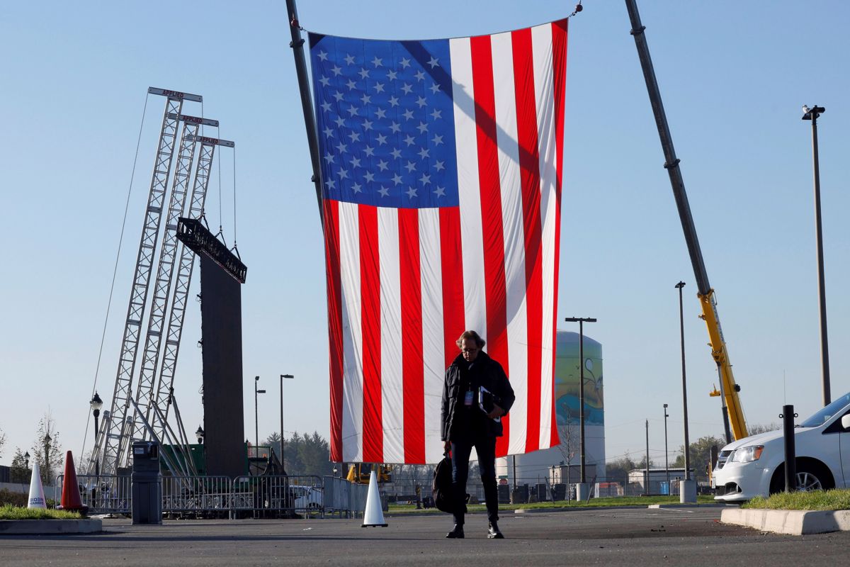 (ODZIVI) "Trump bi najraje videl, da se tekma konča že v 80. minuti, saj v njej vodi z ena proti nič. In ne bi sploh več čakal do konca, do 90. minute."