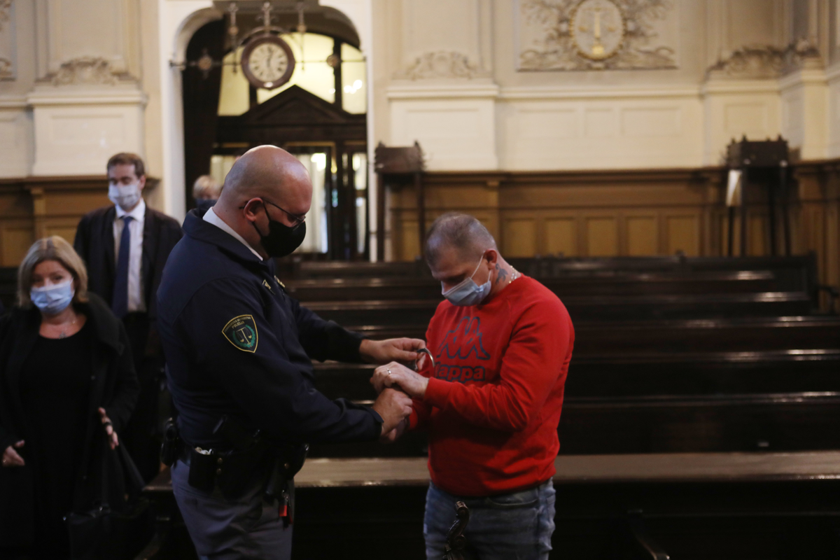 Sojenje zaradi nesreče: Sirijce pometalo iz prtljažnika