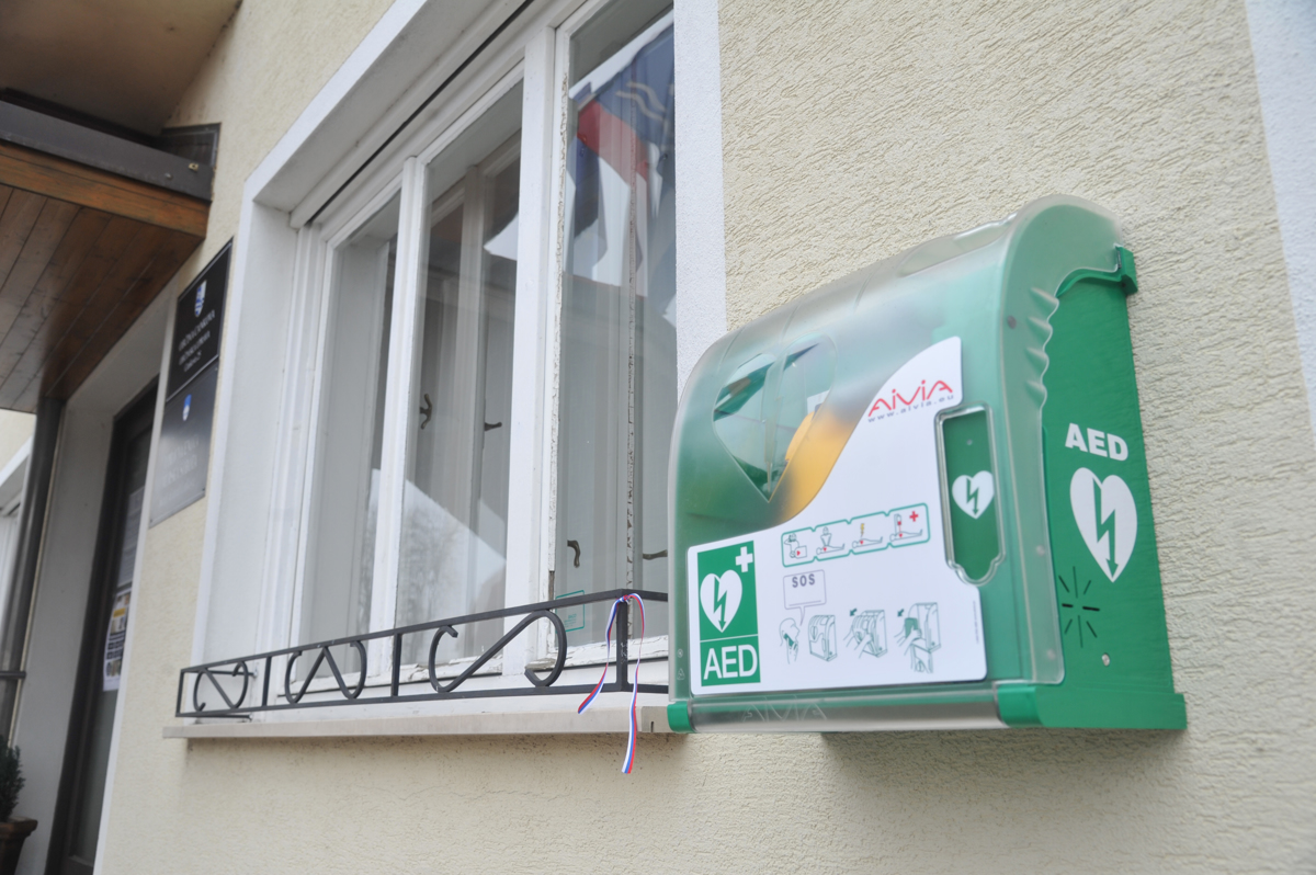 Ptuj: 37-letnik v stavbi prostovoljnega gasilskega društva ukradel defibrilator
