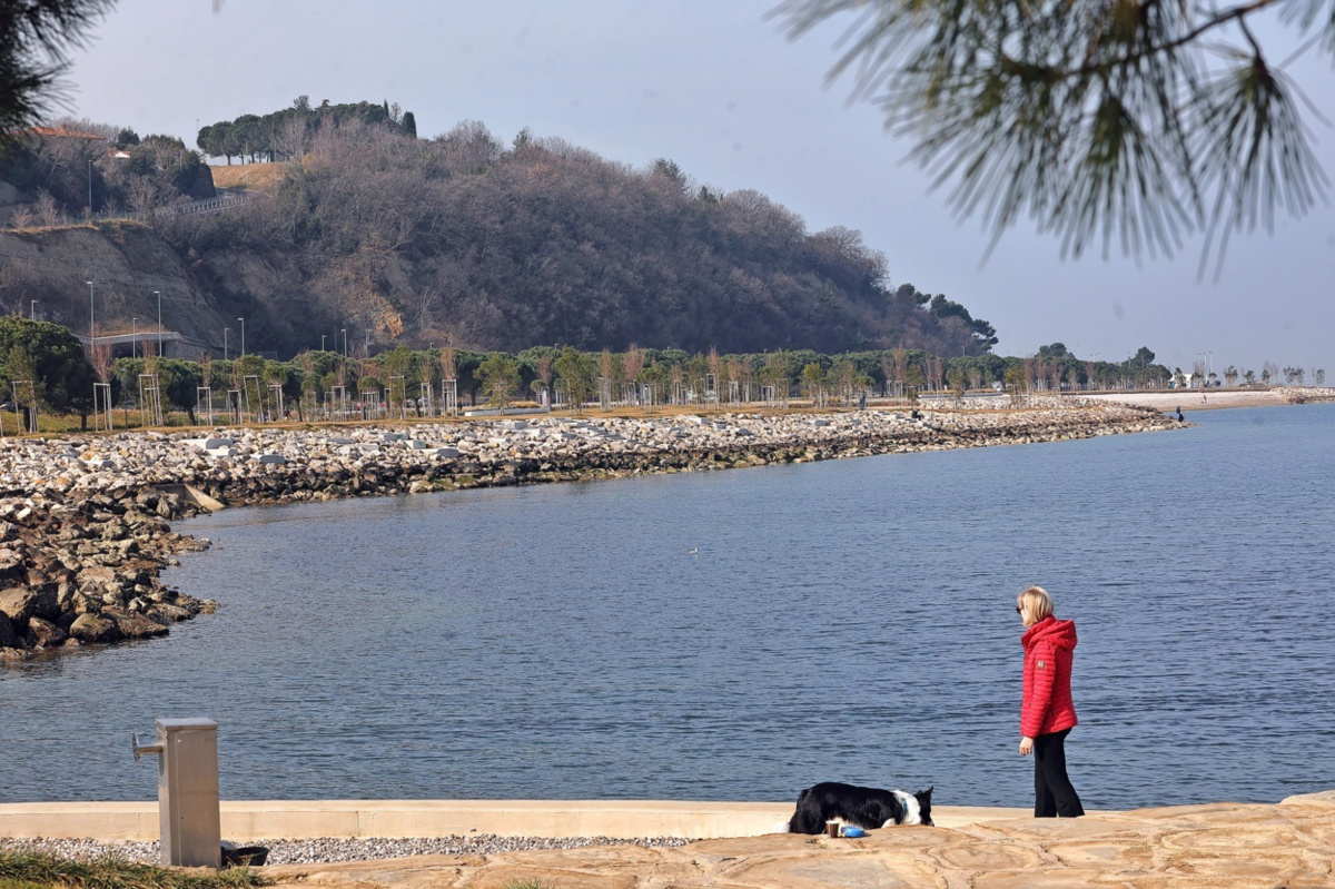 Žusterna: Reševalci so ga oživljali, a kopalcu ni bilo več pomoči