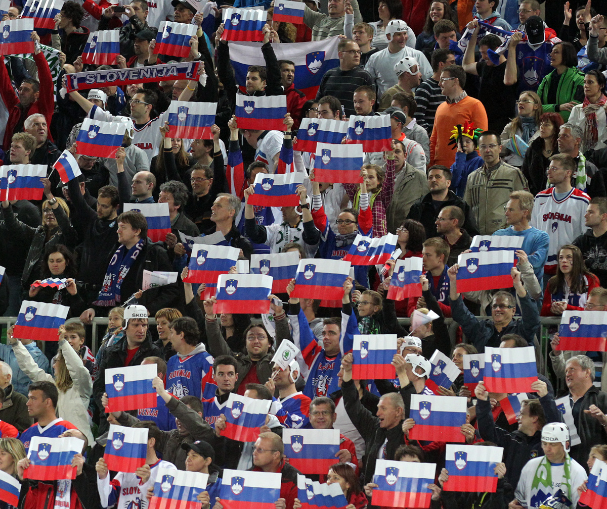 Risi za preboj na OI 2026 proti Danski in Norveški