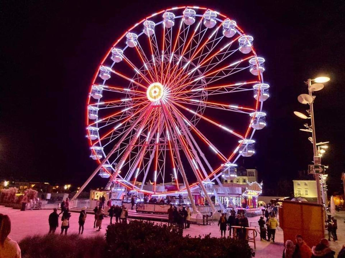 (FOTO) To je panoramsko kolo, ki se bo vrtelo na Glavnem trgu v Mariboru