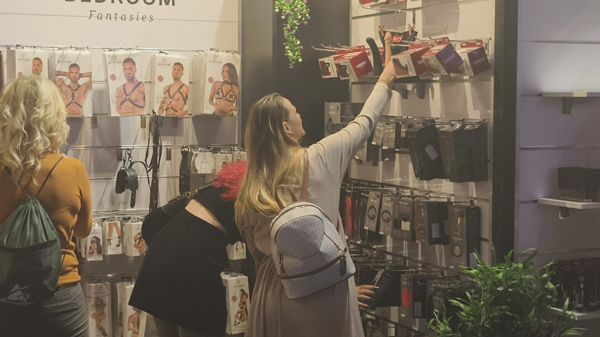 Na Sloverotiki so številni obiskovalci kupili tudi kak erotični pripomoček. 