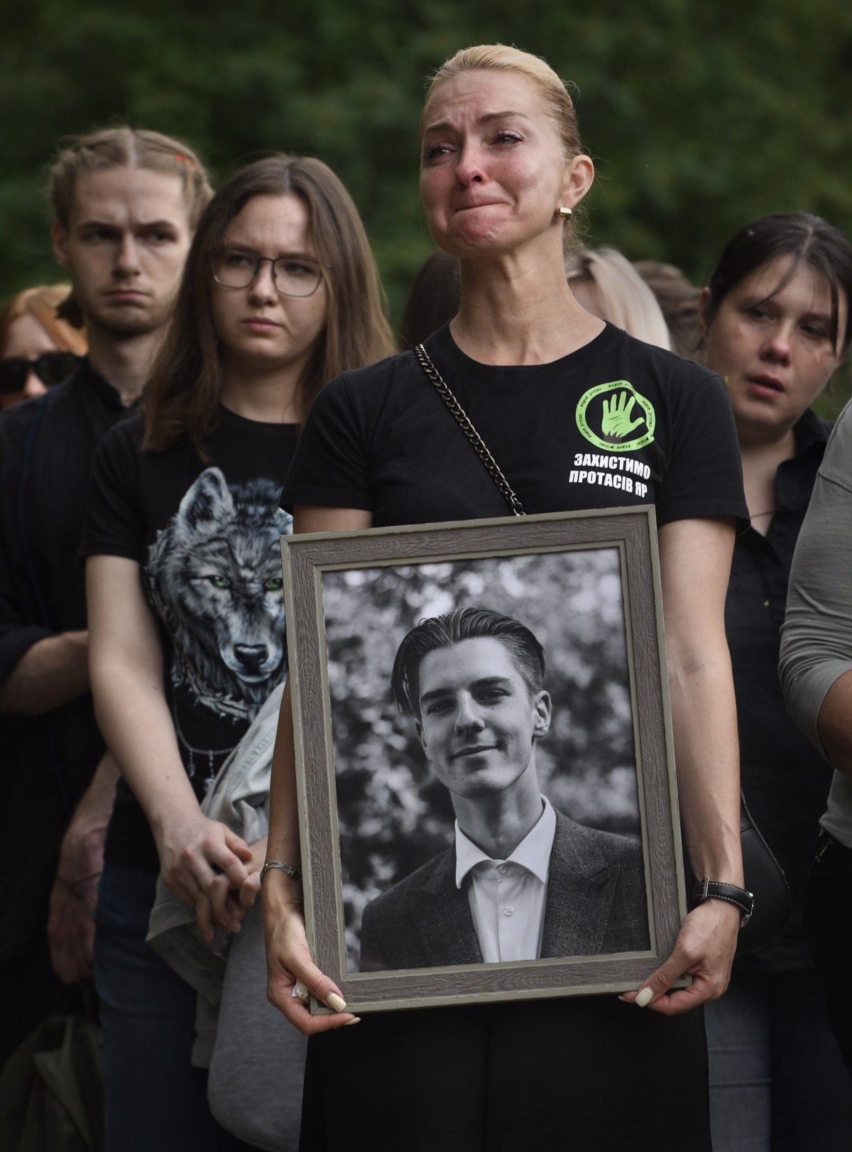 "Želim, da je Roman ponosen na nas." Bil je obraz majdanske vstaje. Ko je umrl na ukrajinski fronti, je imel 24 let