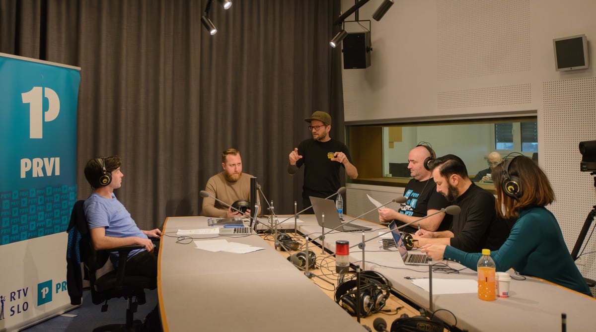 Snemanje prve oddaje Radio Ga Ga - Nova generacija 

 