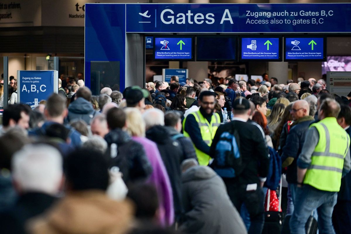 Prihodnji teden nove stavke Lufthansinega kabinskega osebja, težave bo imelo približno 100.000 potnikov