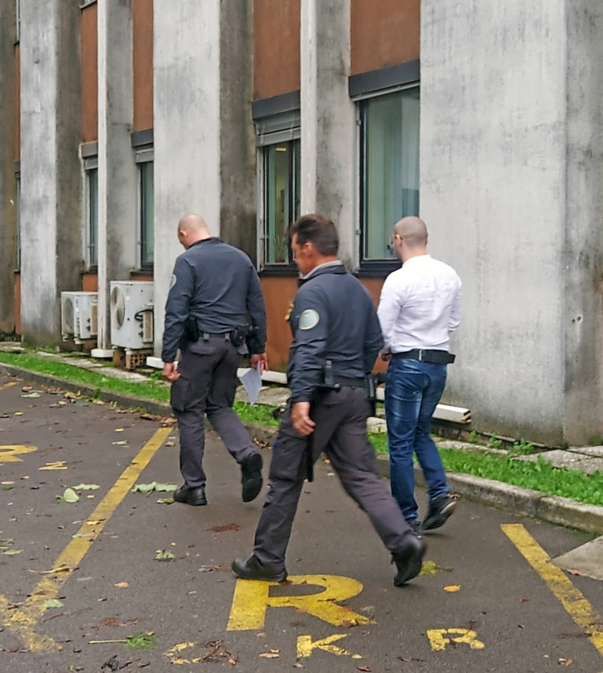  

Sojenje Karanfilu Xhabaleju se bo nadaljevalo v sredini maja.  