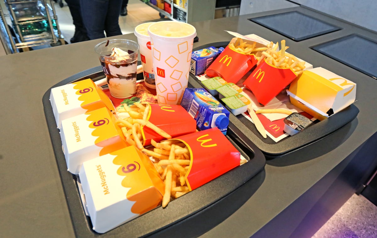 Vroča delovna mesta v Mariboru in okolici: McDonald's išče sodelavce, kdo ponuja mesečno plačo 2670 evrov?