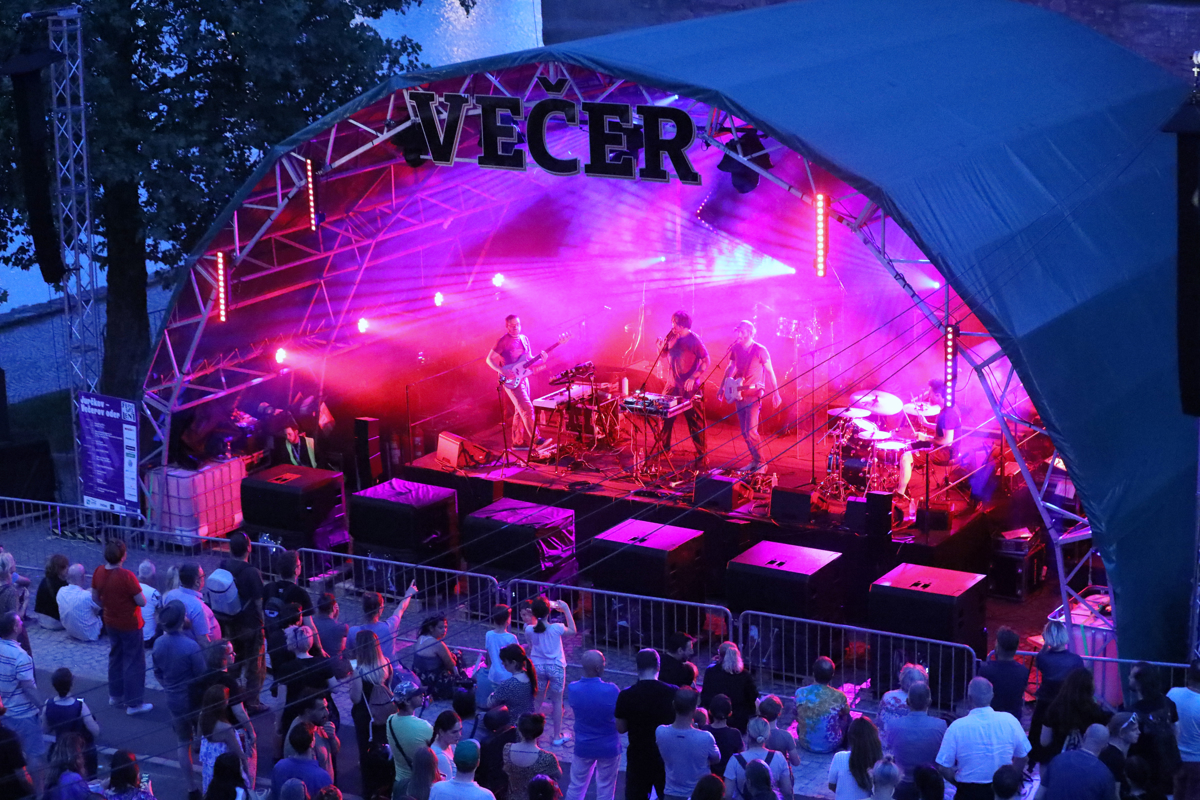 Letošnji Festival Lent prejel štiri nagrade, eno v sodelovanju z Večerom