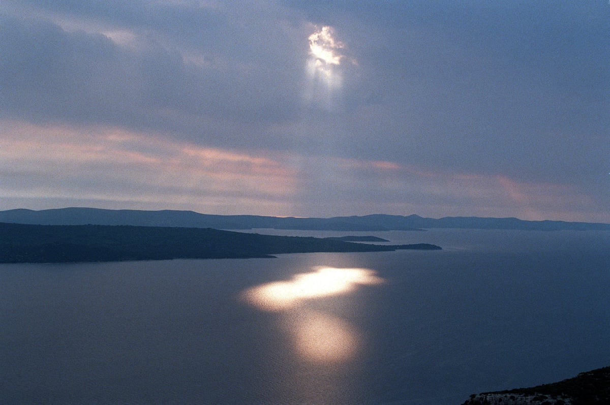 Ladja z eksplozivom za Izrael, ki bi morala pripluti v Luko Koper, naj bi zapustila Jadransko morje