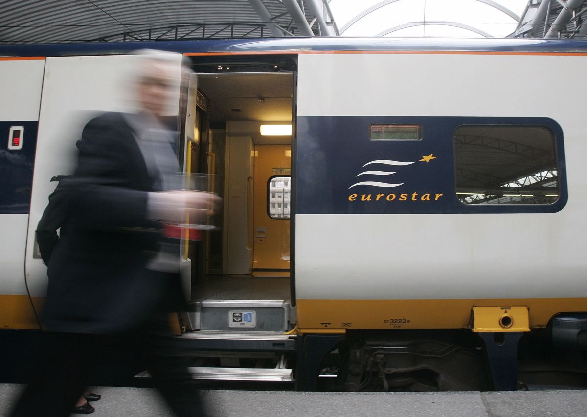 Po domnevni eksploziji v Strasbourgu evakuirali vlak z evroposlanci. Kaj se je zgodilo? 